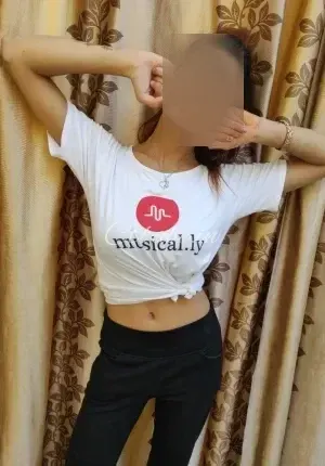 PALLAVI  PALLAVI IS HIGH Photo 1 of 3