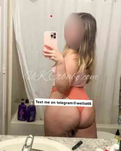 Ellia Hello babes, I’m Photo 1 of 1