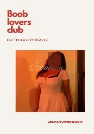 Kusum educated, open-minded woman Photo 1 of 1