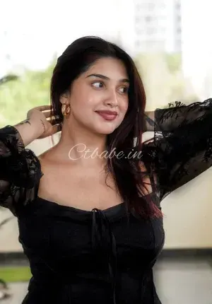 Mahi  Sexy High Profile Photo 1 of 2