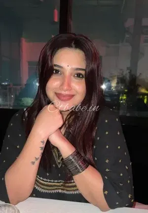 Ruhi Singh  100% Cash Payment Photo 1 of 4