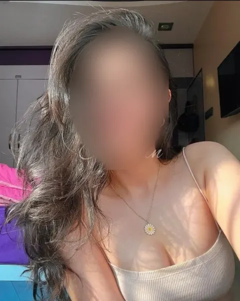 Ankita Rathore  VIP LUXURIOUS TOP Photo 1 of 1