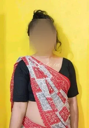 Pooja  Genuine girls room Photo 1 of 2