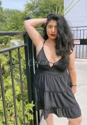 Kavyaa High-Profile Model Looks Photo 1 of 4