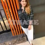 Pooja Ahmedabad call girl Photo 1 of 3