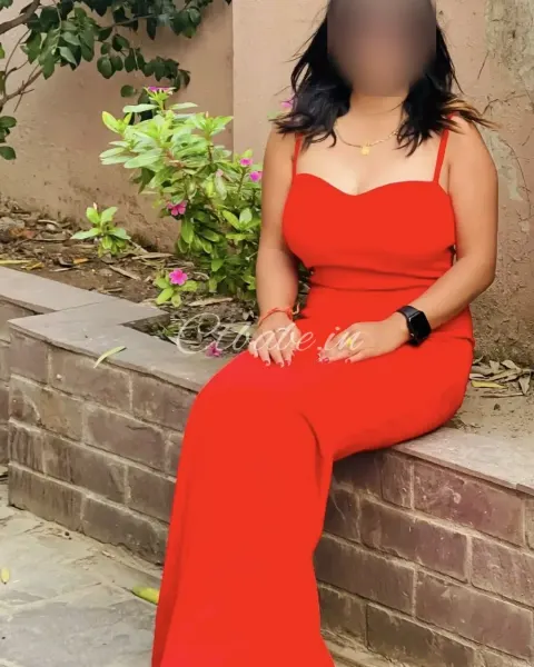 Simran pandey  e.g Simran escort Photo 1 of 1