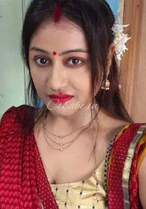 Anvika  Trichy Chennai Tamil Photo 2 of 2