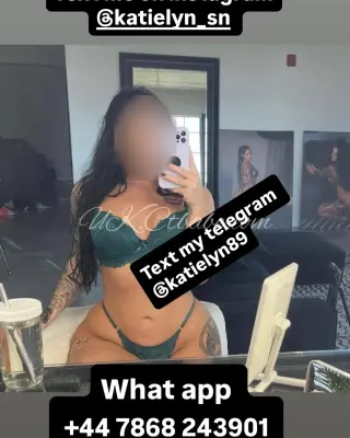 I'm lonely and bored I have a wet pussy  - Escorts in Bath