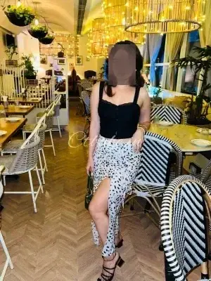 100% Genuine Call girls in Delhi & Escorts Saket +919899943406 - Call Girls in Delhi