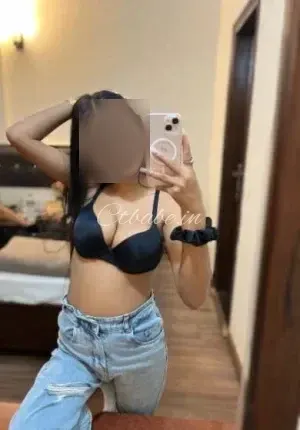 Khushi Kavayanshi ❣️ GENUINE Photo 1 of 1