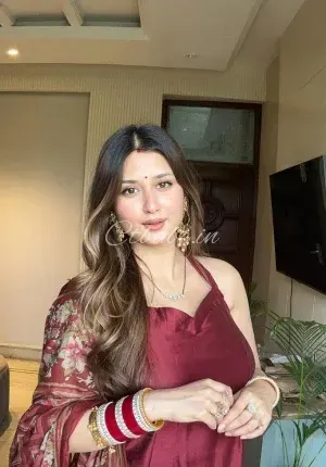 Shivani  Colaba Real Time Photo 2 of 2
