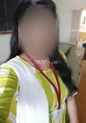 Anamika  indiranagar Kannada girl Photo 1 of 1