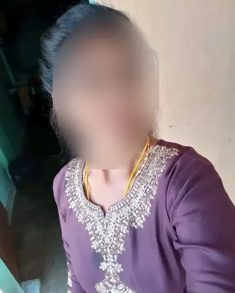Riya  tamil speaking desi Photo 1 of 1
