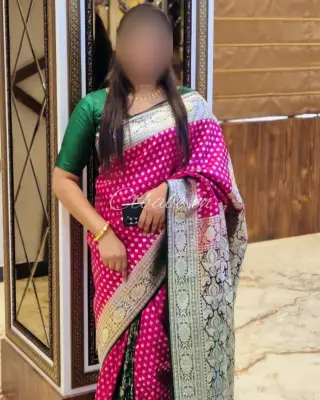 There are a lot of Indian and Russian call girls in the Wagholi area right now - Call Girls in Pune
