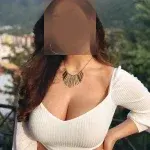 Isha Basu Are you Looking Photo 4 of 4