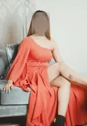 Soniya ℭaℒℒ ℊiℛℒs In Photo 1 of 1