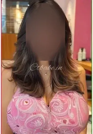 Simran  ERNAKULAM CASH PAYMENT Photo 1 of 2