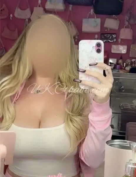 Lauren Escorts service both Photo 1 of 1