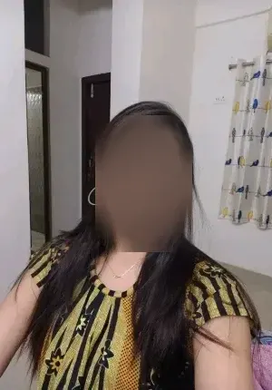 Meera High-profile call girl Photo 1 of 4