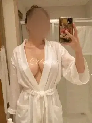 ENJOY : ️ ((9643097474)) Call Girls in Ber Sarai Delhi - Call Girls in Delhi