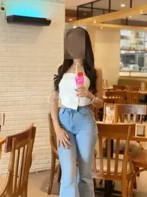 Cash Payment Call Girls in Radisson Hotel Sector 55, Noida ꧁ ୨-9990400263-୧꧂ Escorts Service  - Call Girls in Noida