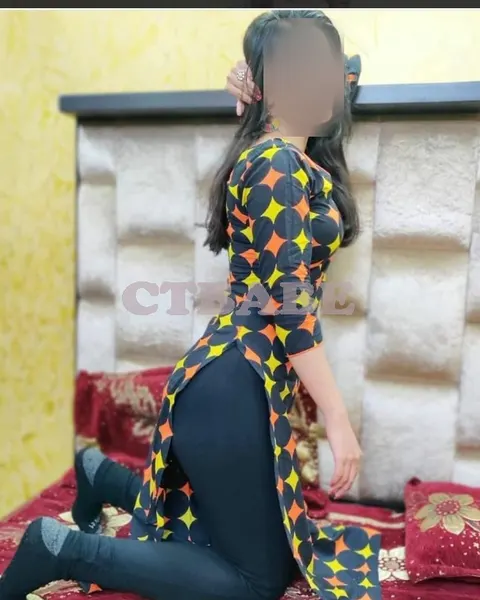 Kajal roy Bangalore call girl Photo 1 of 1